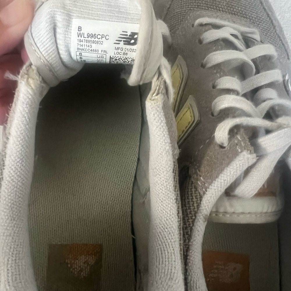 New Balance vintage style sneakers gray and yellow, women’s 8 - Picture 12 of 13